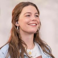 emelinekita-Uts4GSVQ