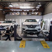 mehravehshahi-QVFDew41